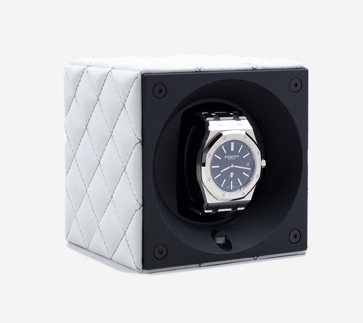 COUTURE WHITE WATCH WINDER
